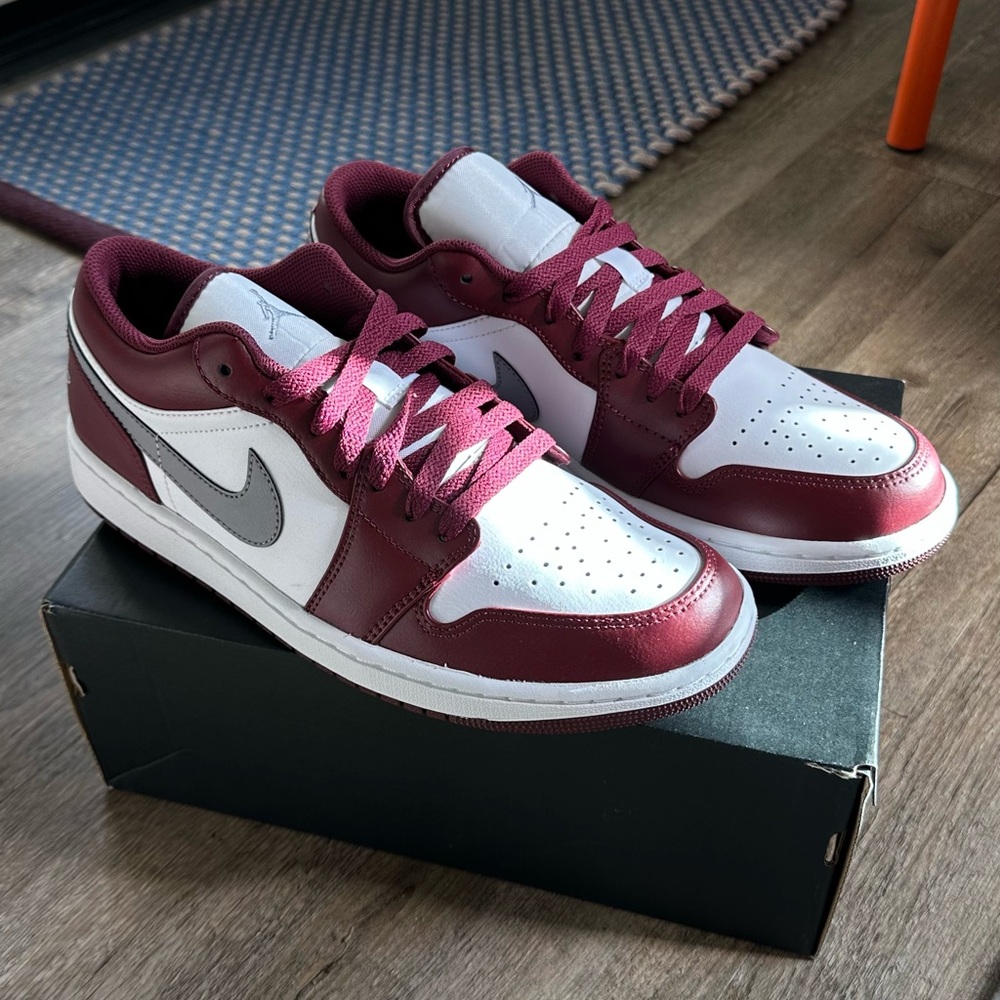 *NEW* Air Jordan 1 Low
